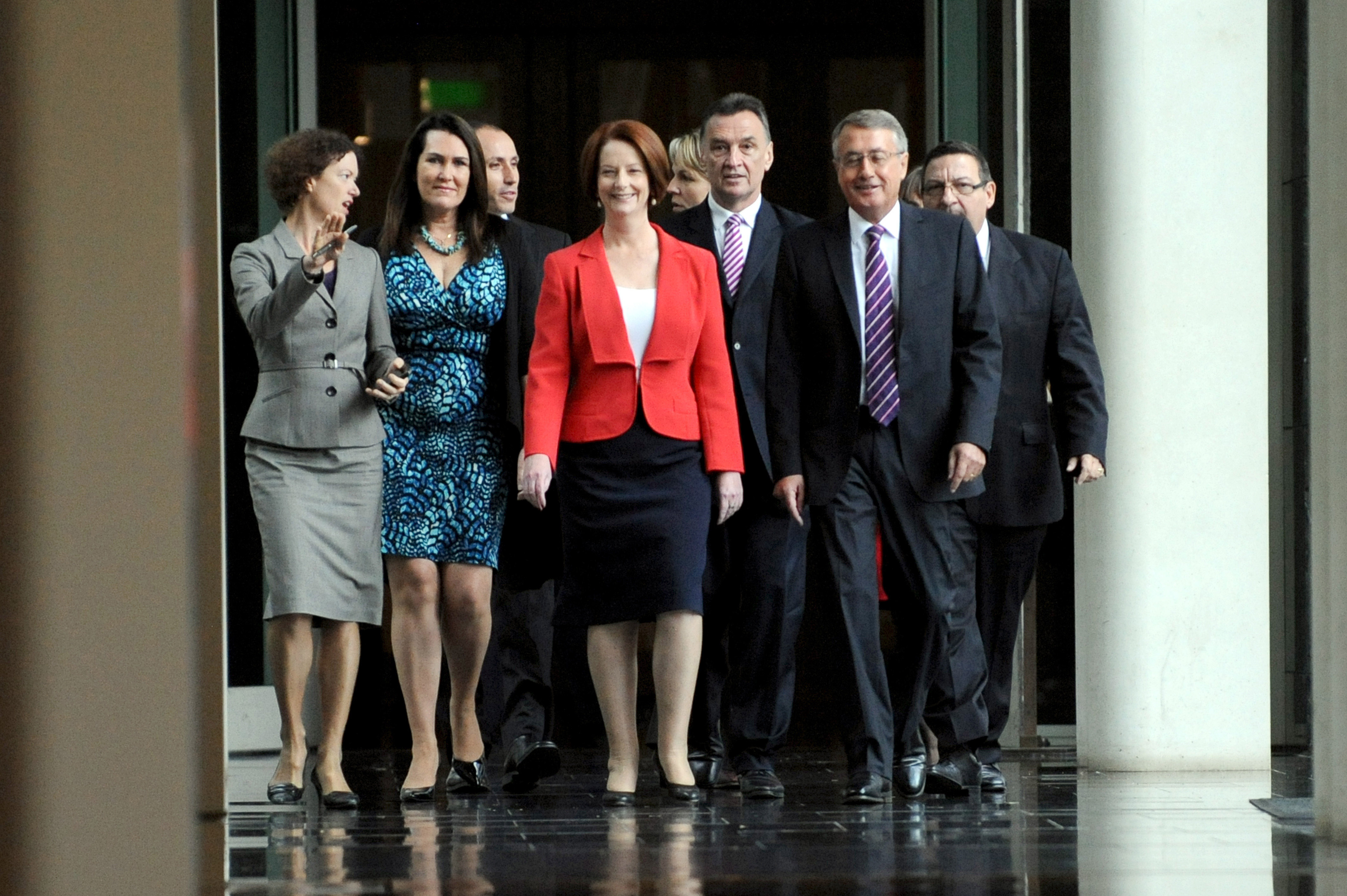 Julia Rudd Australia's ruling Labor Party backs Julia Gillard over Kevin Rudd in ...