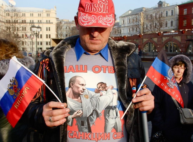 Protester at anti-Maidan rally this weekend in Moscow sports a pro-Putin t-shirt.