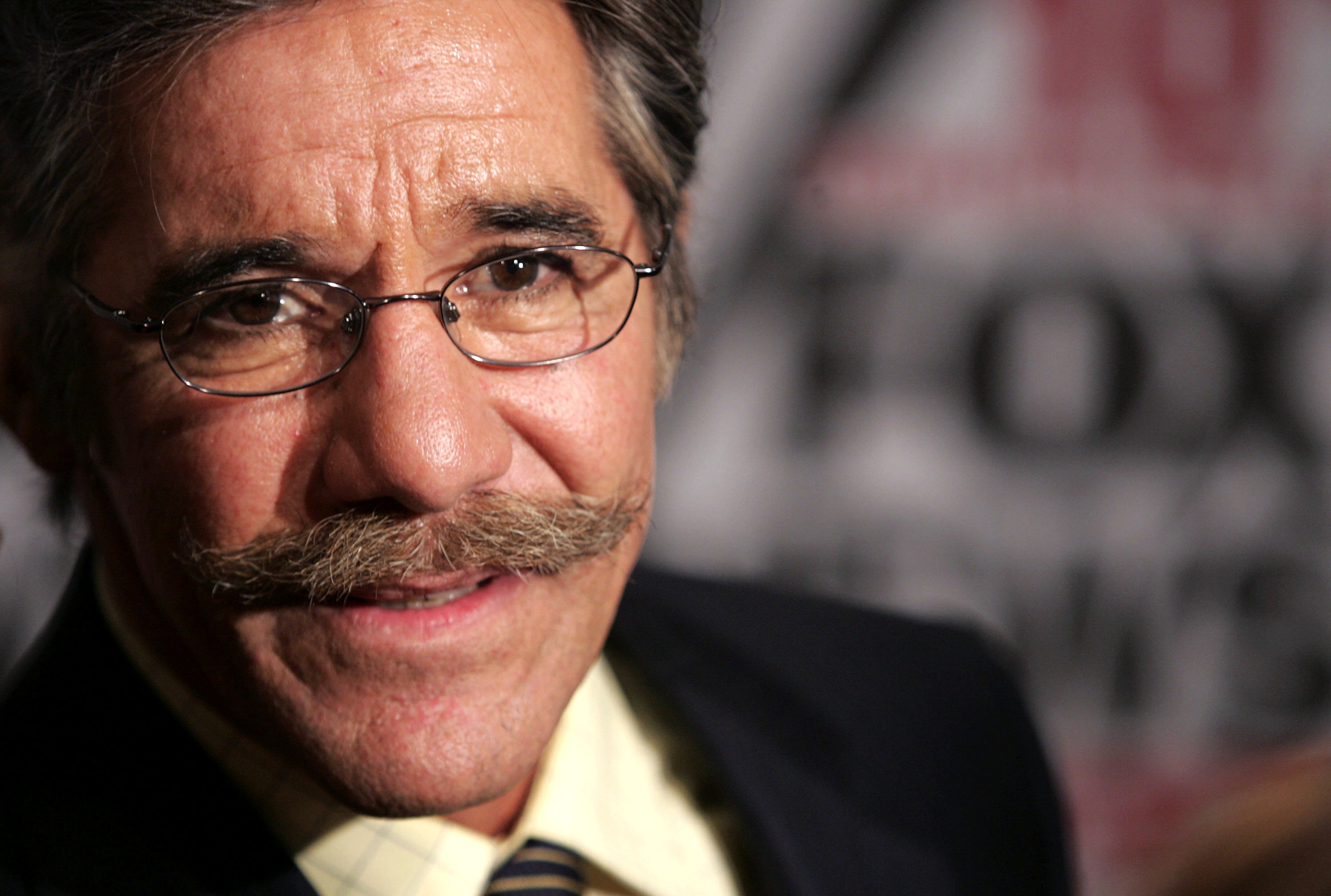 Geraldo Rivera Greg Gutfeld 22 - rl4hwrs