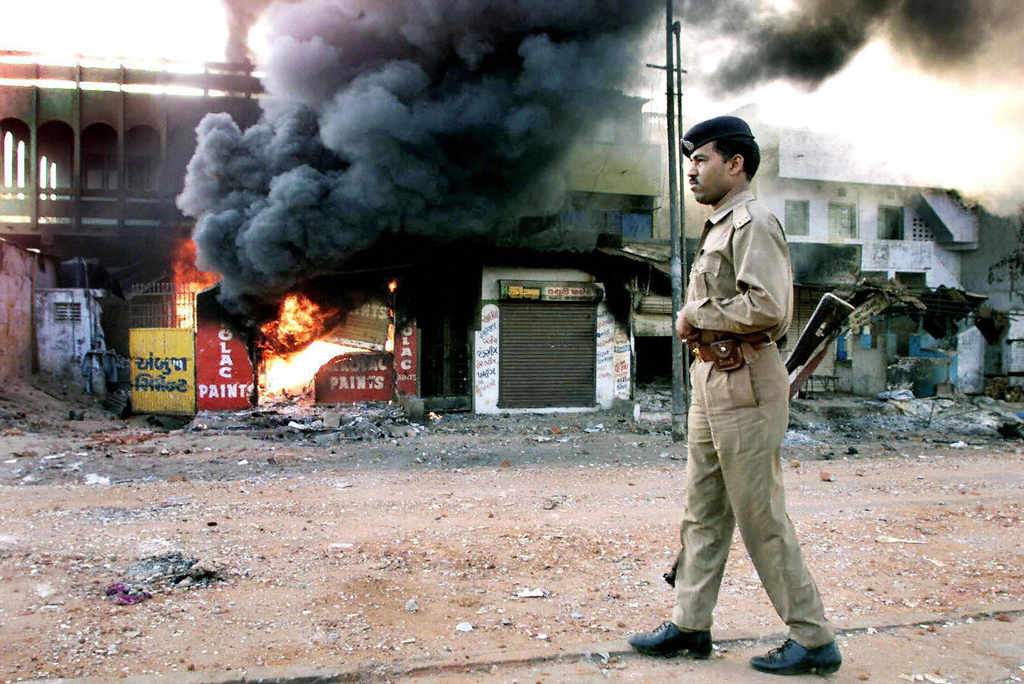 Gujarat quietly marks 10th anniversary of deadly riots - The World from PRX