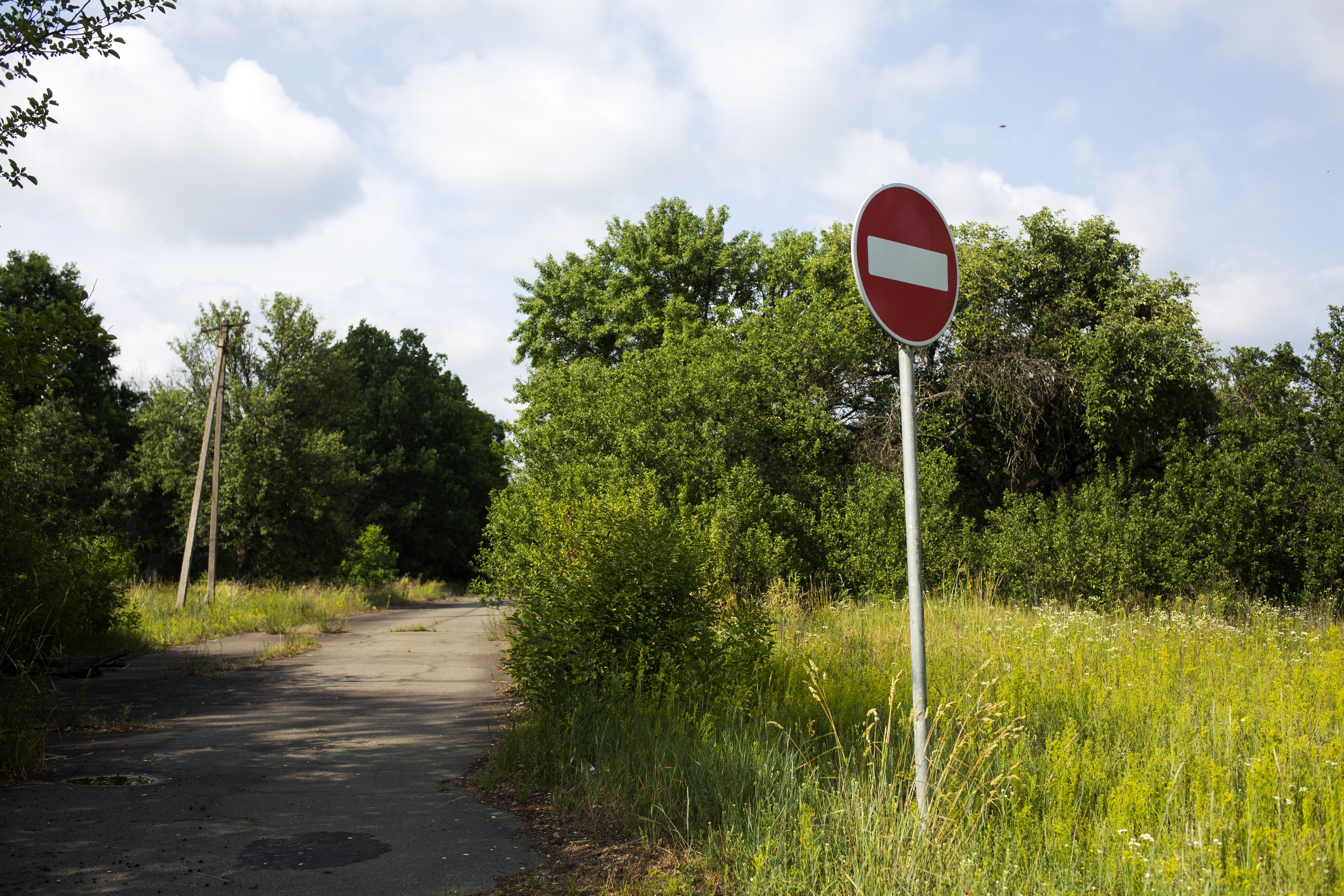 Exclusion zone sign