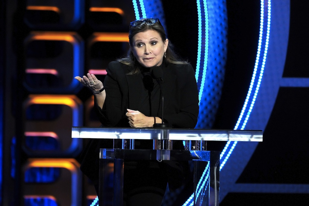 Carrie Fisher hospitalized after bipolar episode on cruise (VIDEO