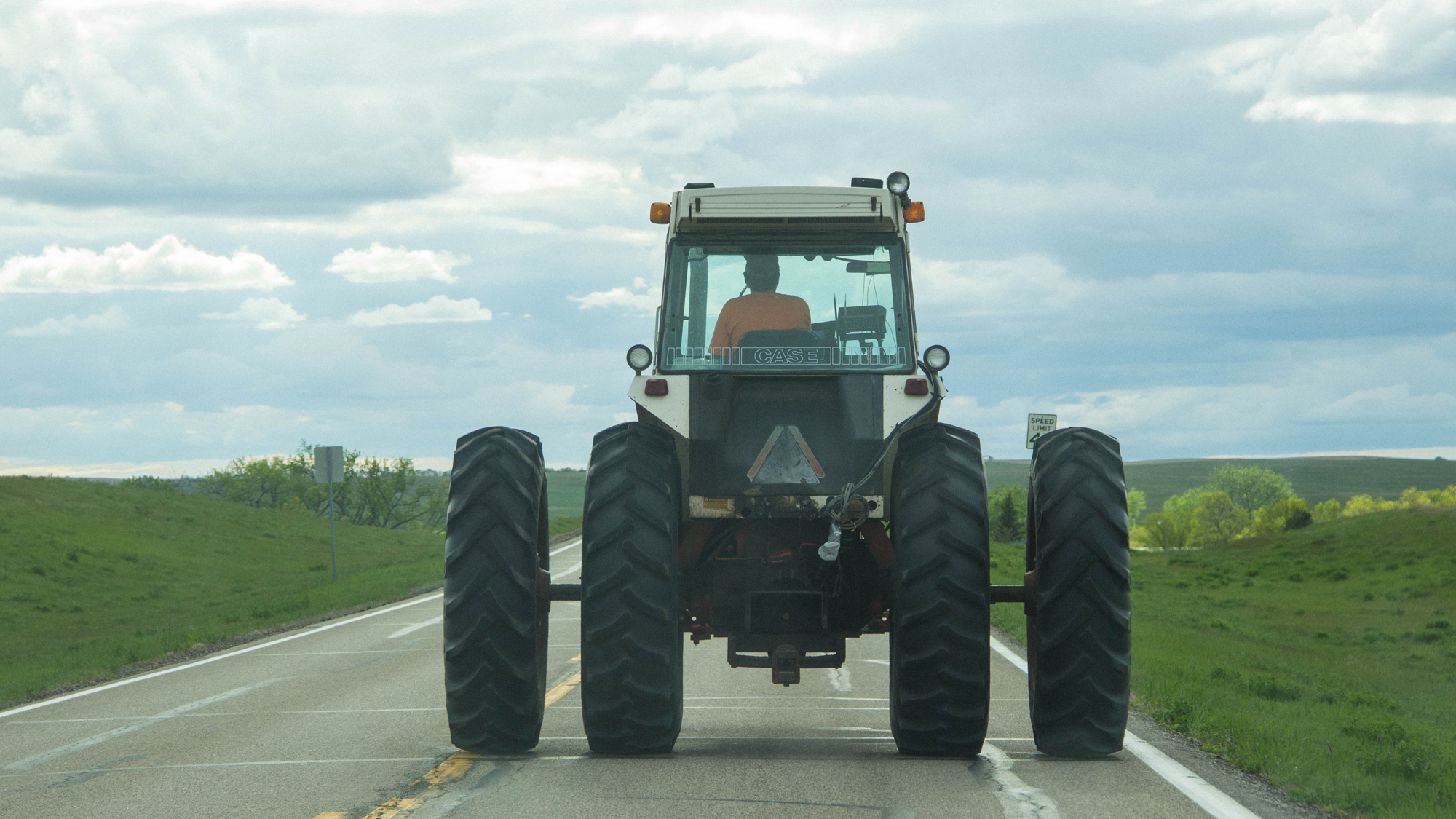 North Dakota leads the nation in the production of several crops including: barley, canola, spring wheat, and honey. A low population state, farmers there rely heavily on exports. North Dakota leads the nation in the production of several crops including: barley, canola, spring wheat, and honey. A low population state, farmers there rely heavily on exports.