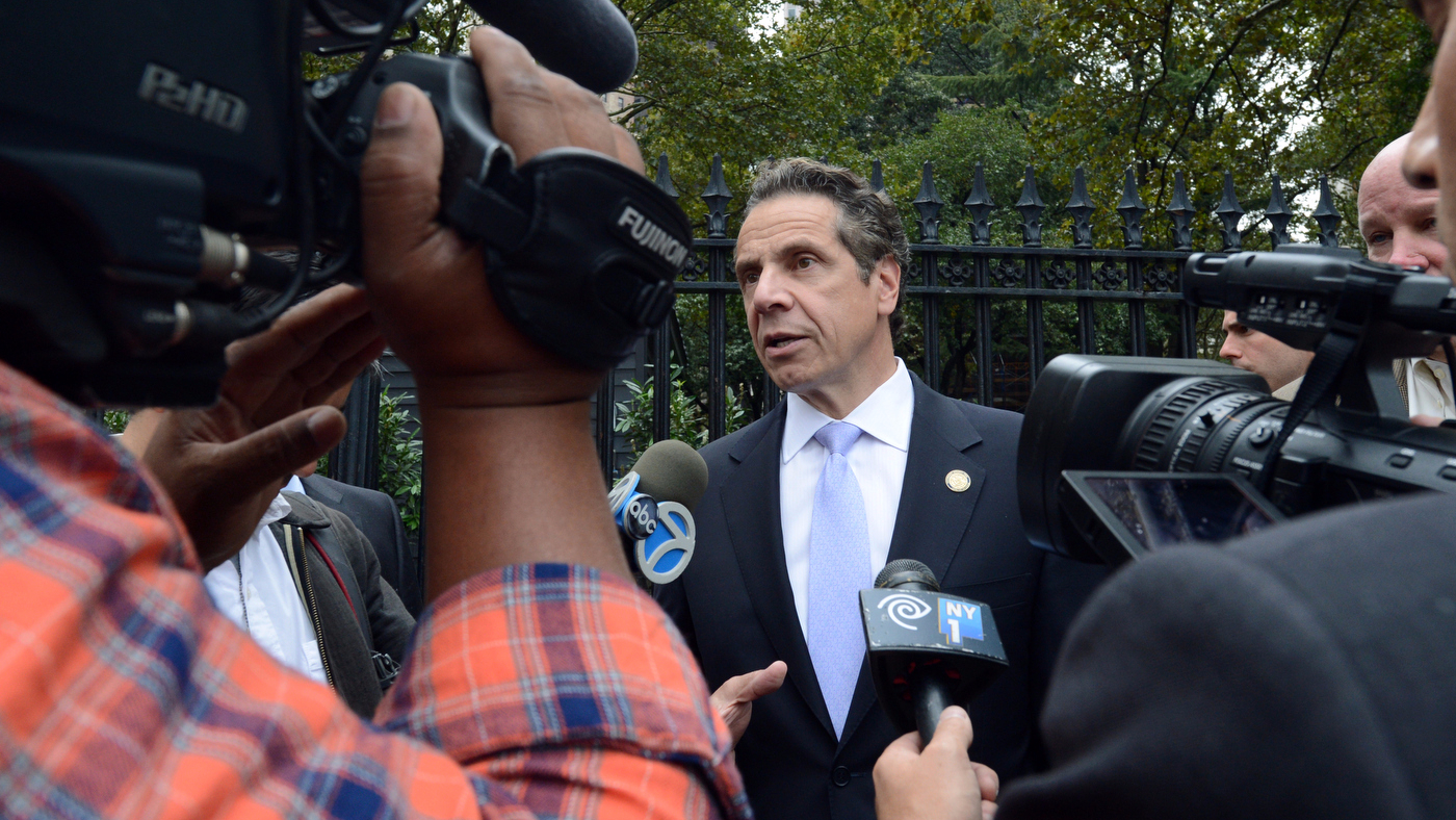 Andrew Cuomo On Dec. 19, New York Governor Andrew Cuomo announced a plan for the state’s common retirement fund to completely decarbonize its entire portfolio.