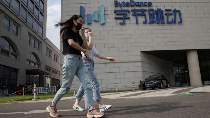 Trump Bans Dealings With Chinese Owners Of Tiktok Wechat