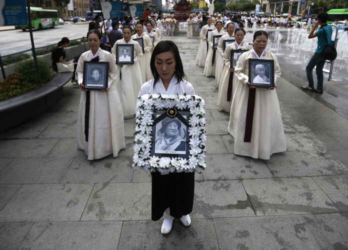 Japan Made An 8 Million Apology To Its Former Comfort Women The World From Prx