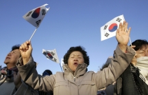 South Korean Christians pray for North Korea in Seoul November 15, 2009. With almost 30 percent of South Koreans either Protestant or Catholic, faith plays a big role in how people think about relations with the North.