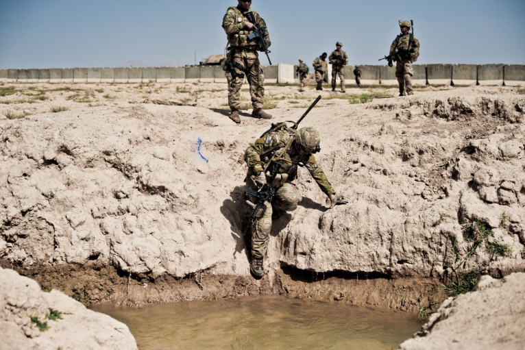 Afghanistan's Zhari district struggles to keep the peace (PHOTOS