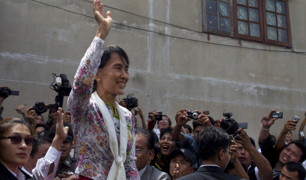 Thailand: Aung San Suu Kyi addresses Burmese migrants ...