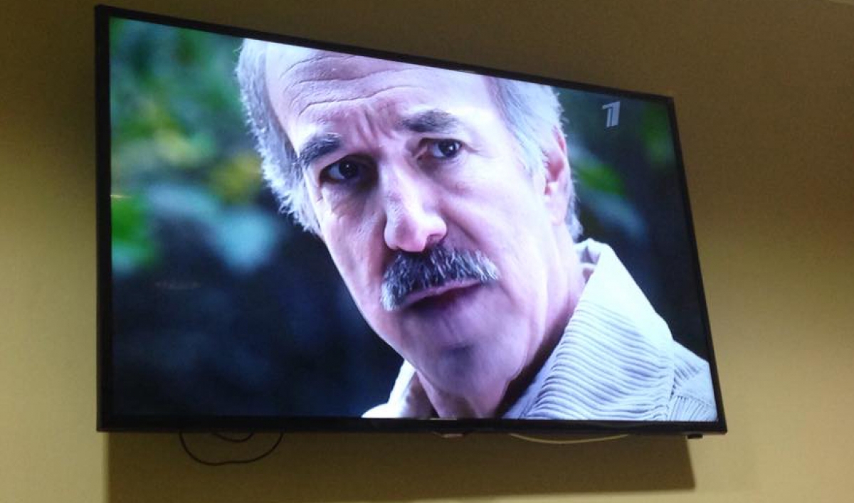 James Kramer is an expert at adapting American for Russian