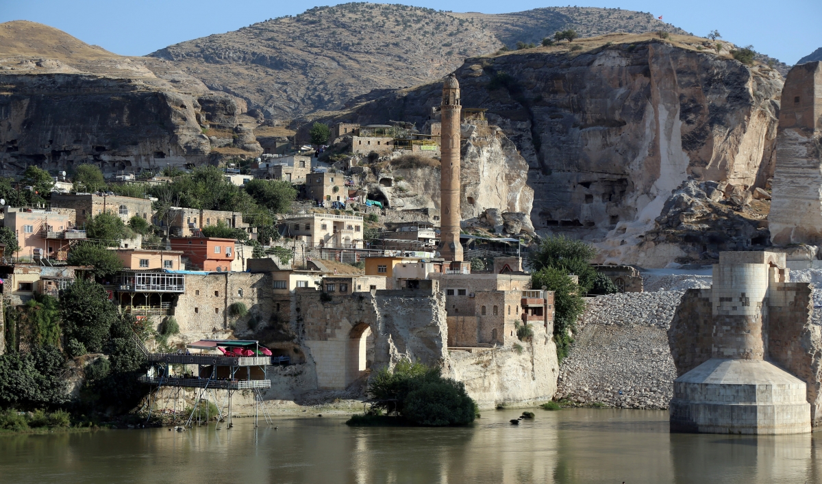 a village in turkey that is about to be flooded