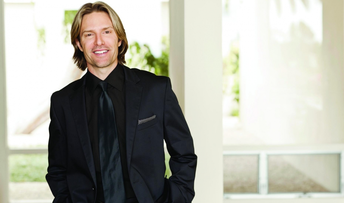 Eric Whitacre’s virtual choir is changing the game of choral music.
