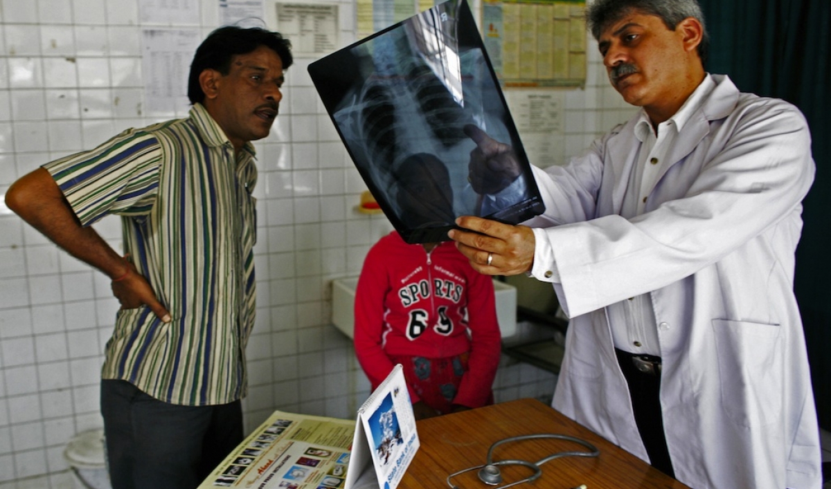 Symptoms of tuberculosis in adults image