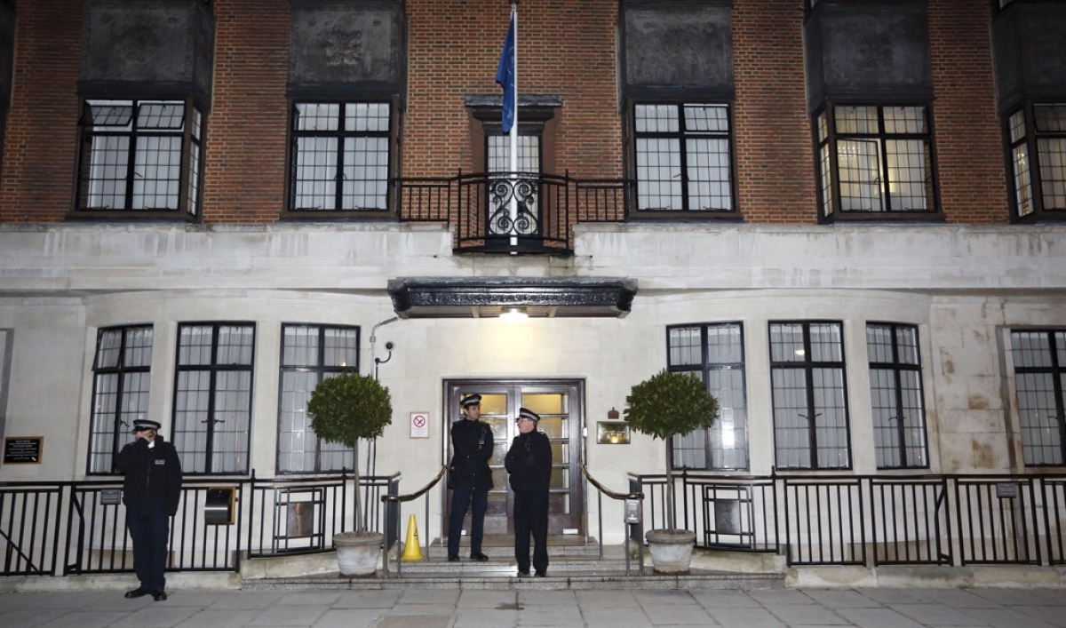 Switchboard Operator Fooled By Kate Middleton Prank Call Found Dead In Apparent Suicide The World From Prx