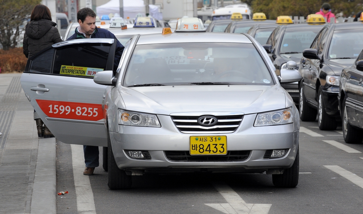 South Korean taxi drivers go on firstever strike The World from PRX