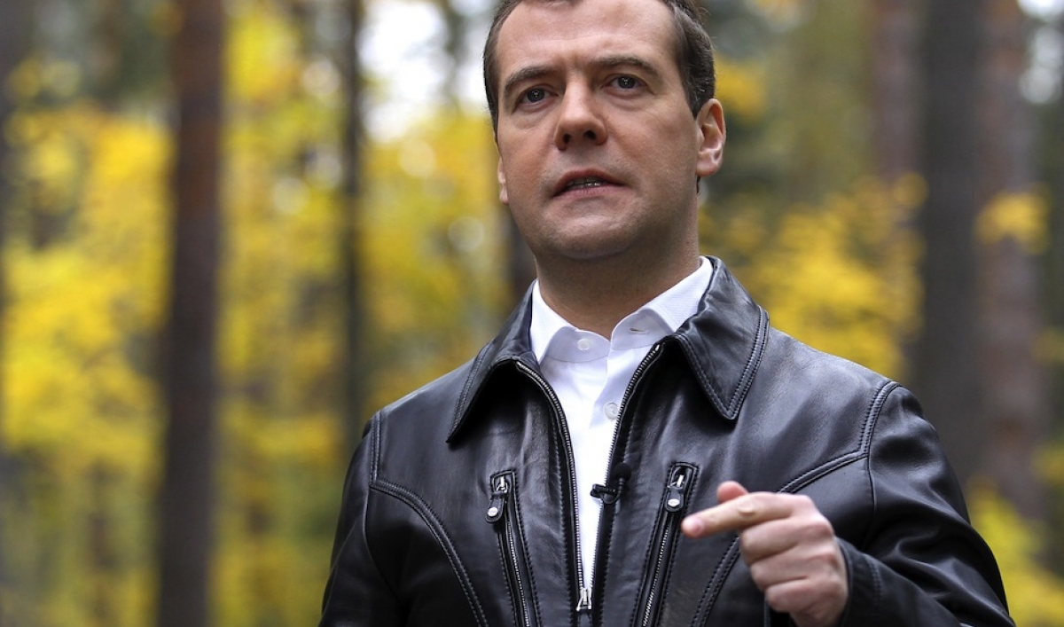 Russia's Medvedev takes tough line on smoking | The World from PRX