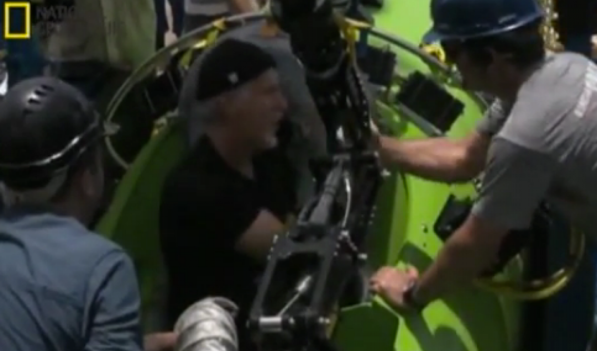 Movie director James Cameron makes history with dive to deepest part of
