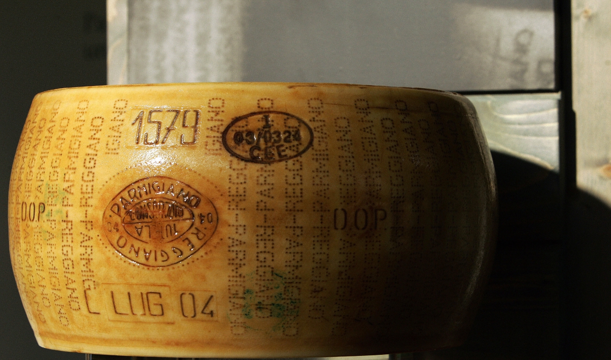 Italian earthquake destroys 300m worth of cheese The World from PRX