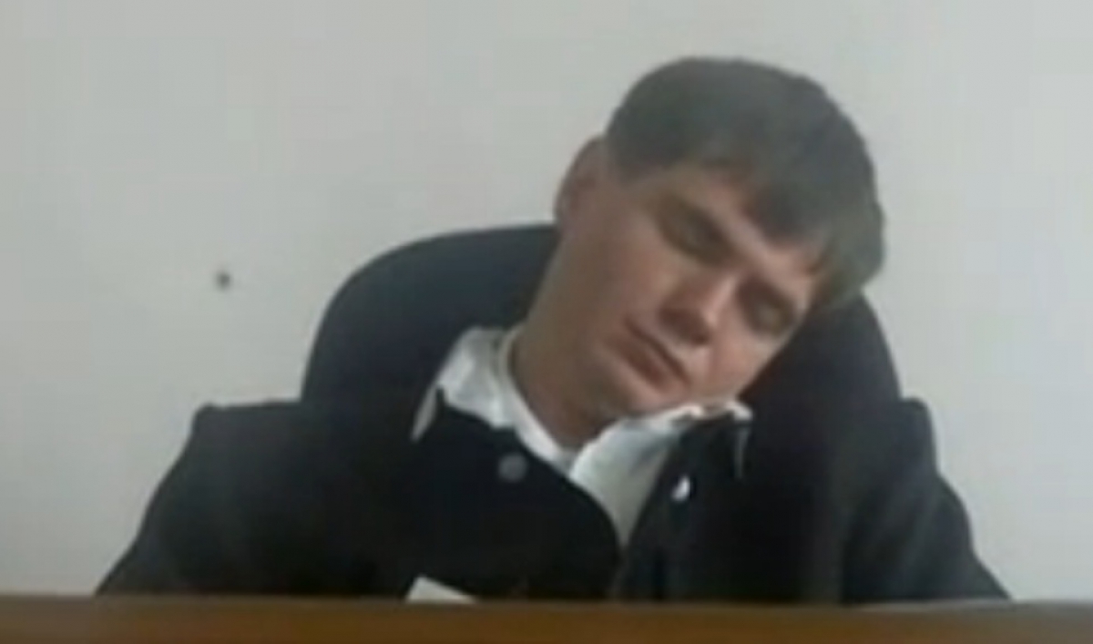 Russian judge resigns after falling asleep in court (VIDEO) The World