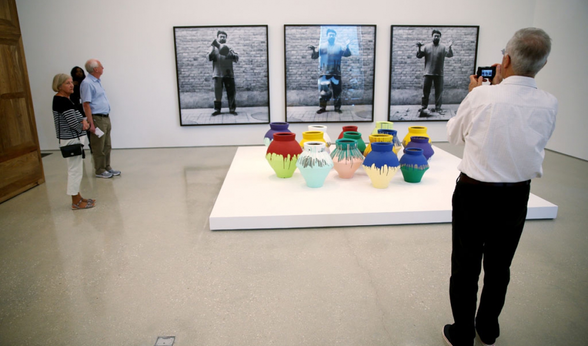 An artist smashed an ancient vase worth 1 million in a very expensive