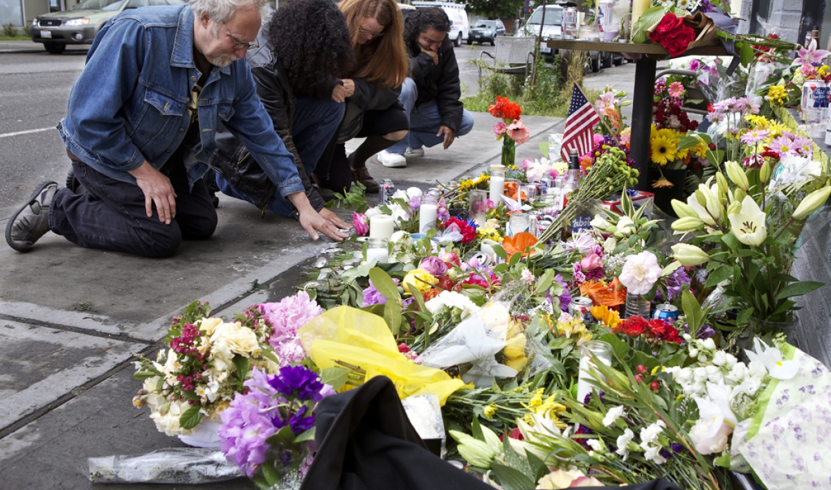 Seattle shooting Shooter Ian Lee Stawicki's father apologizes The
