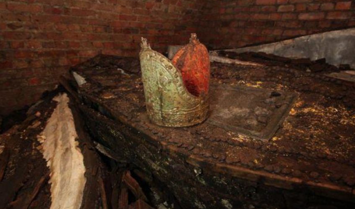 how-a-donkey-discovered-catacombs-of-kom-el-shoqafa-accidentally-in-1900 how-a-donkey-discovered-catacombs-of-kom-el-shoqafa-accidentally-in-1900