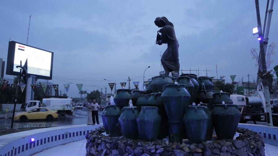Statue of Kahramana, Baghdad, Iraq. Statue of Kahramana, Baghdad, Iraq.