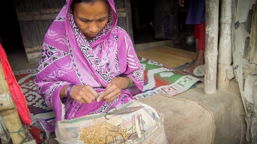 45-year-old single mother, Sonaban Bibi’s only income comes from rolling bidis, the local cigarettes. A status that ranks her among India’s poorest. She says sometimes she and her 12-year-old daughter only eat one meal a day. Sometimes nothing at all. 45-year-old single mother, Sonaban Bibi’s only income comes from rolling bidis, the local cigarettes. A status that ranks her among India’s poorest. She says sometimes she and her 12-year-old daughter only eat one meal a day. Sometimes nothing at all.