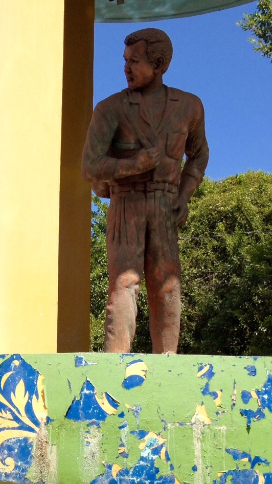 The statue of Sigfredo Chávez in Intipucá’s migrant’s park The statue of Sigfredo Chávez in Intipucá’s migrant’s park