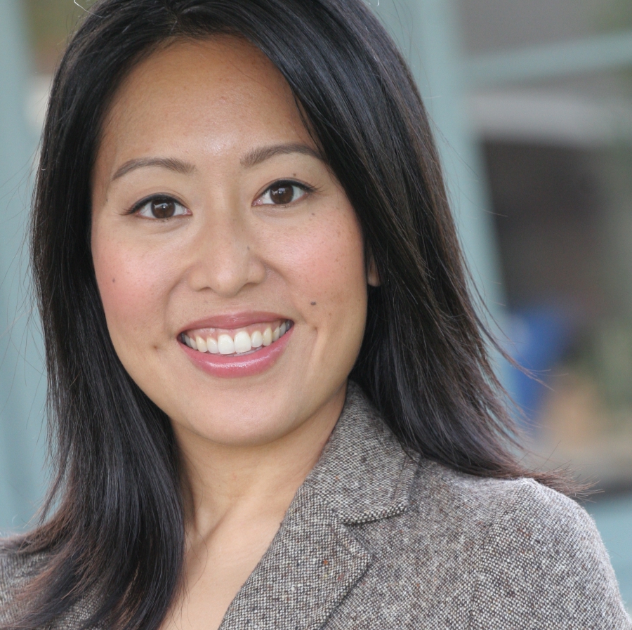 American journalist Lenora Chu and her husband moved to Shanghai with their little boy, Rainey in 2010. Soon it began: "Rainey's immersion in one of the most radical school systems on the planet." American journalist Lenora Chu and her husband moved to Shanghai with their little boy, Rainey in 2010. Soon it began: "Rainey's immersion in one of the most radical school systems on the planet."