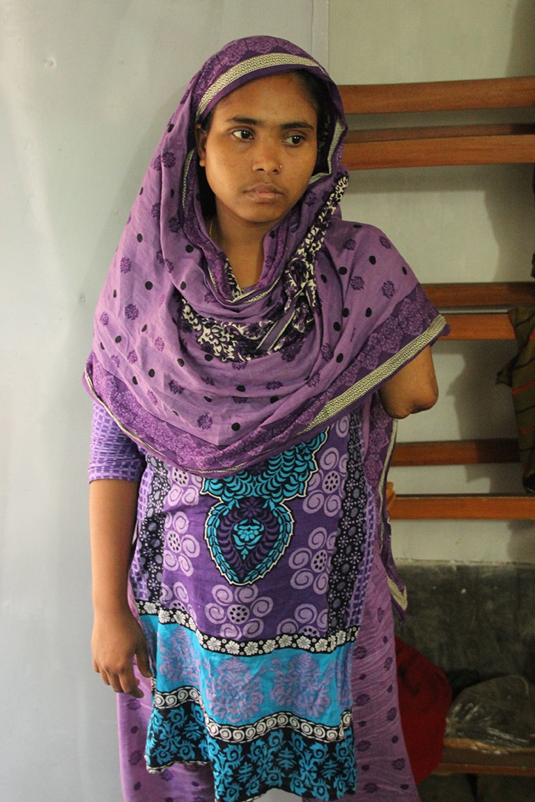 Rozina Begum was working on the third floor of Rana Plaza when it collapsed. Today, she and her husband are struggling to provide for their two daughters.
