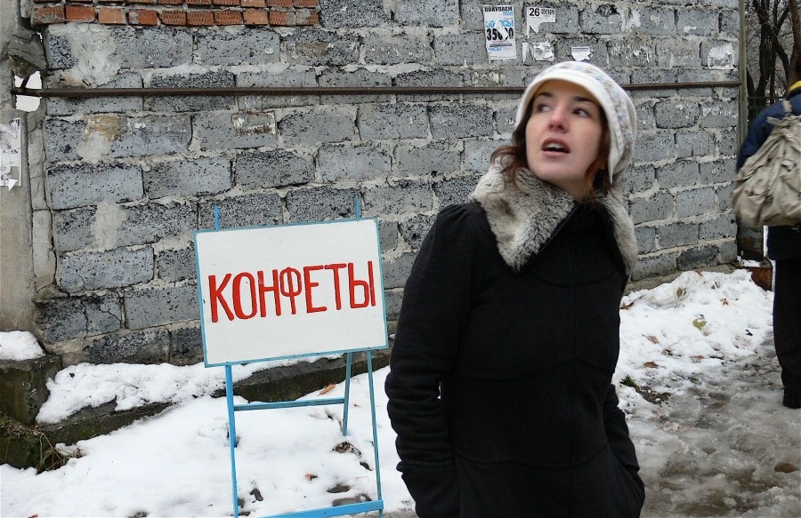 Alina Simone in the Siberian city of Novosibirsk, Russia, in about 2008. Alina Simone in the Siberian city of Novosibirsk, Russia, in about 2008.