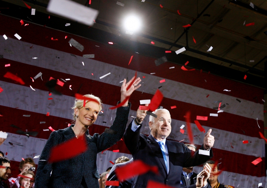 Republican presidential candidate US Senator John McCain (R-AZ) and his wife Cindy celebrate under confetti
