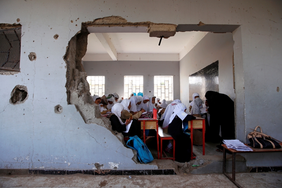 Girls attend a class at their school, damaged by a recent Saudi-led air strike, in the Red Sea port city of Hodeidah, Yemen October 24, 2017 Girls attend a class at their school, damaged by a recent Saudi-led air strike, in the Red Sea port city of Hodeidah, Yemen October 24, 2017