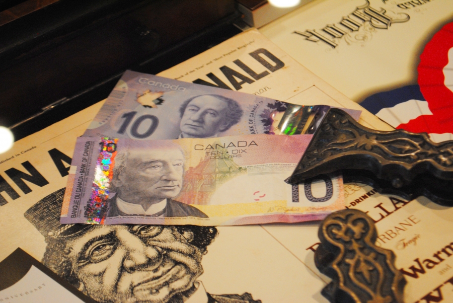 the Canadian $10 bill