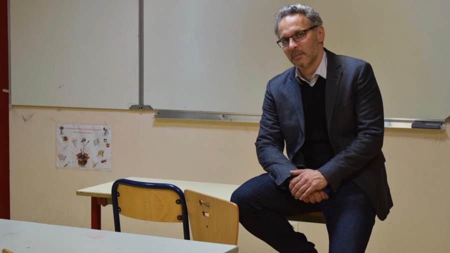 Iannis Roder, a historian and public school middle school teacher in the Paris suburb of Seine-Saint-Denis, calls the French Education Ministry's approach to Holocaust education "a failure." Iannis Roder, a historian and public school middle school teacher in the Paris suburb of Seine-Saint-Denis, calls the French Education Ministry's approach to Holocaust education "a failure."