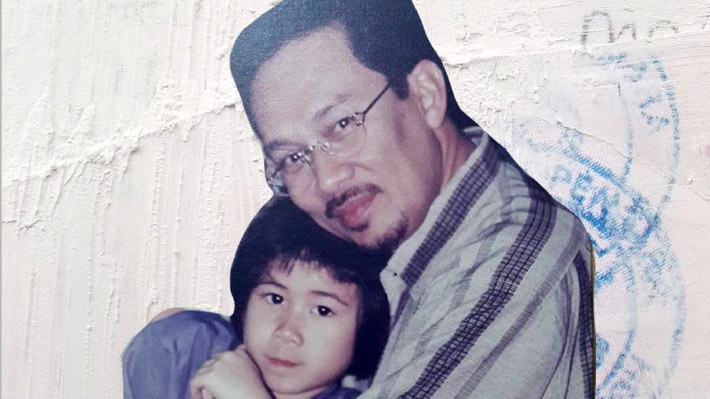 Anwar Ibrahim and daughter Nurul Hana Anwar on the cover of "My Dear Papa." Anwar Ibrahim and daughter Nurul Hana Anwar on the cover of "My Dear Papa."