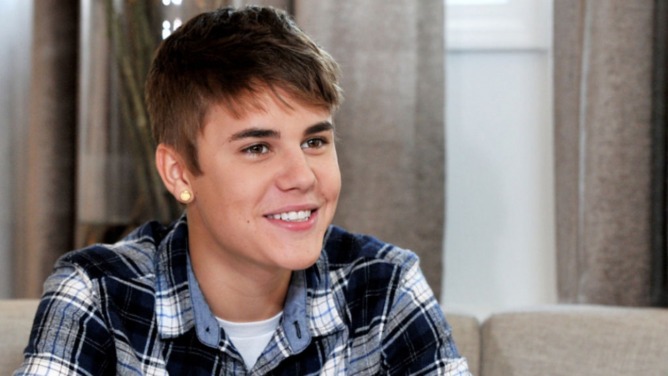 Justin Bieber fans make 2,000 phone calls to his London hotel | Public
