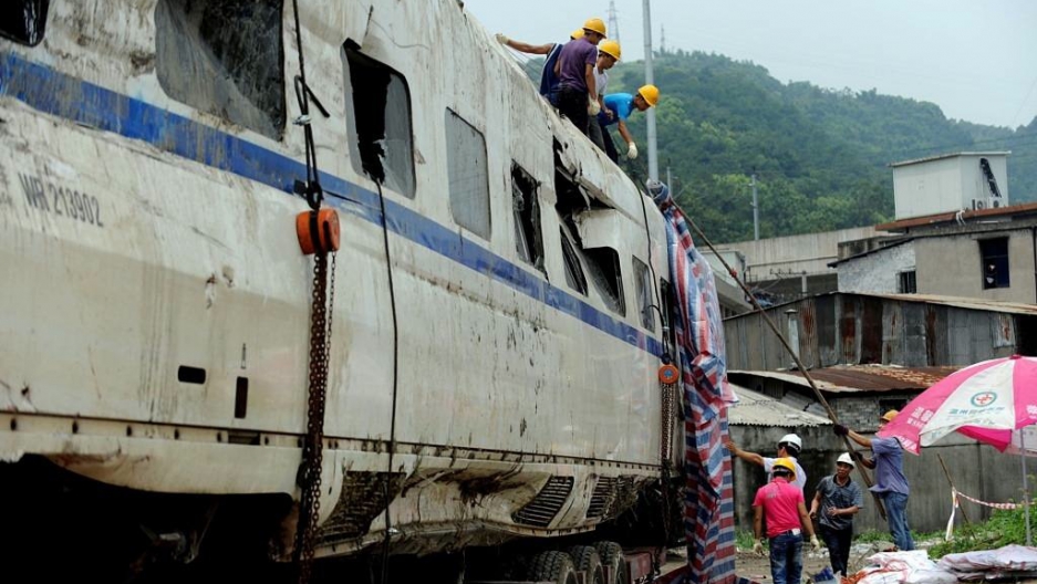 China orders broad safety review of bullettrain network after fatal