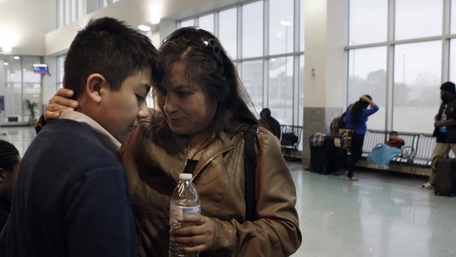 remodelling ideas home office border force home more mexicans are crossing the border to leave us heres one familys story remodelling ideas home office border force home more mexicans are crossing the border to leave us heres one familys story