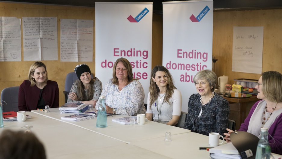 uk lawmakers push to