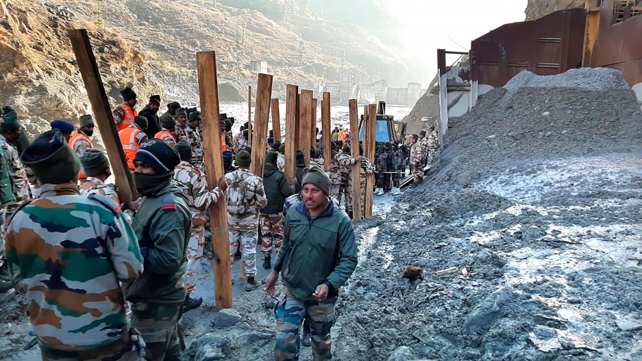 India glacier collapse leaves more than 100 missing - Vimarsana News