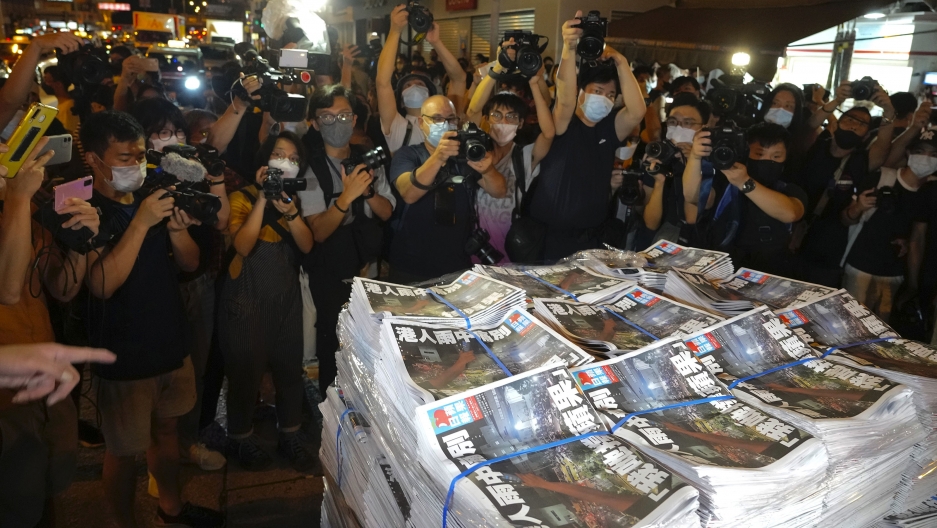 Last issue of Apple Daily arrive at a newspaper booth in Hong Kong, early Thursday, June 24, 2021. Last issue of Apple Daily arrive at a newspaper booth in Hong Kong, early Thursday, June 24, 2021.