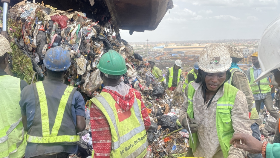 Trash sorters in Ghana face health and safety risks - Vimarsana News