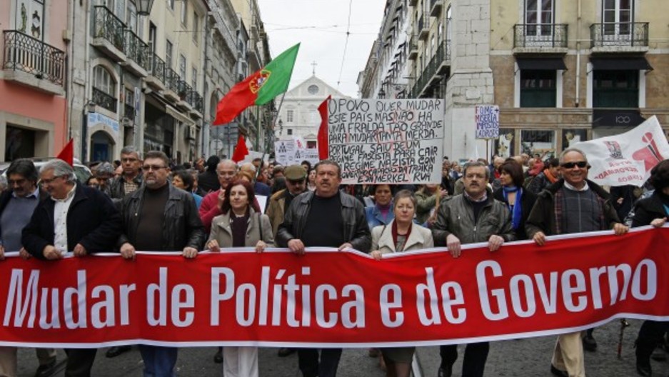 Protests In Portugal Revive Revolutionary Song Grandola Vila Morena From 1974 The World From Prx