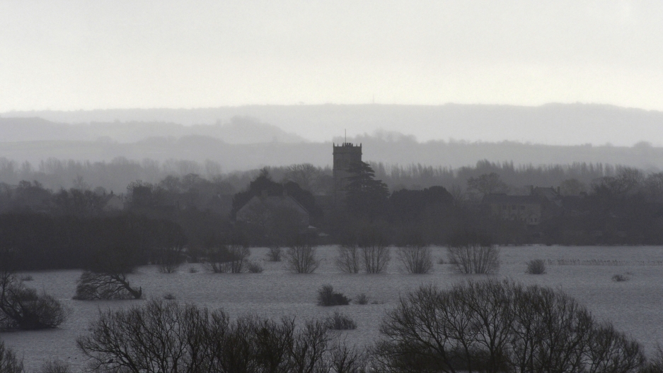 Rain falls as the village of Muchelney is seen on the flooded Somerset Levels, near Langport in south west England January 27, 2014. Surrounded by flood water, Muchelney has only been accessible by boat for several weeks. Britain's Environment Agency has Rain falls as the village of Muchelney is seen on the flooded Somerset Levels, near Langport in south west England January 27, 2014. Surrounded by flood water, Muchelney has only been accessible by boat for several weeks. Britain's Environment Agency has