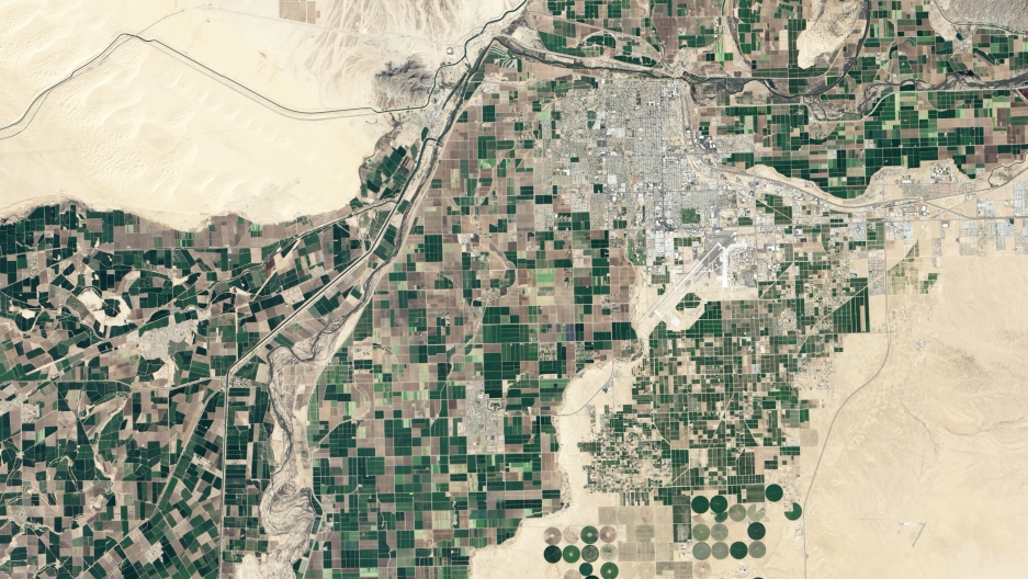 After being largely emptied by other upriver dams in the US, the last drops of the Colorado River are diverted to Mexican farms by the Morelos Dam on the US-Mexico border. For two months this spring, the dam was opened to create a flood through parts of t