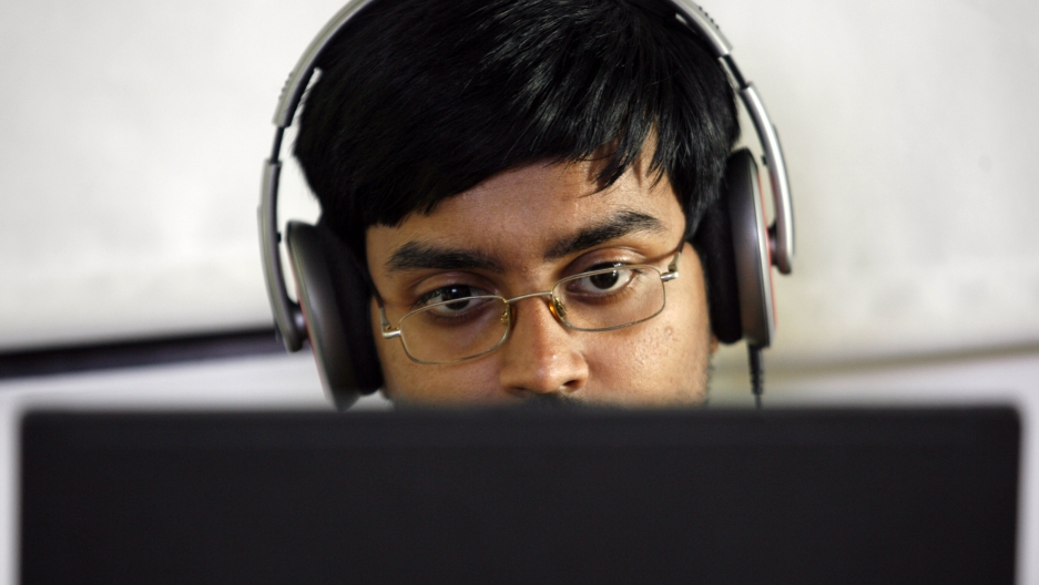 Fewer international students coming to US for grad school in science and engineering