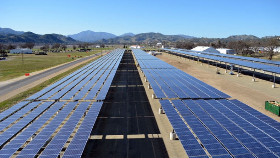 solar energy jobs fall for the first time in seven years solar panel installation jobs