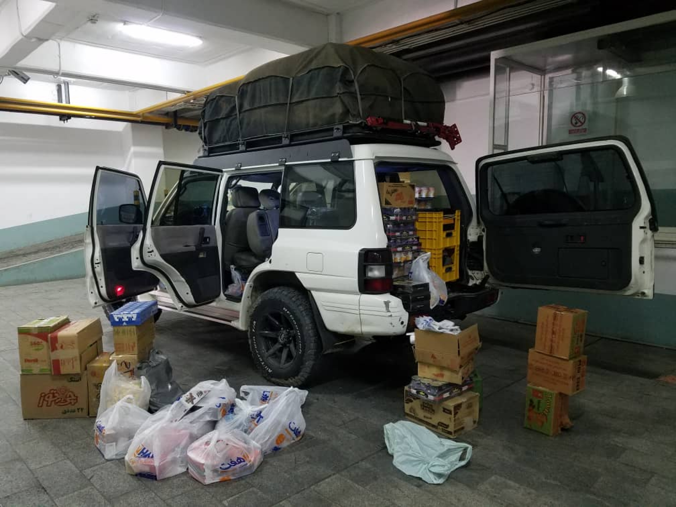 Ali Asaei, resident of Tehran decieded to collect donations for residents in the flooded areas. Ali Asaei, resident of Tehran decieded to collect donations for residents in the flooded areas.